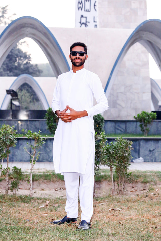 Jaal Patterned Kurta Set